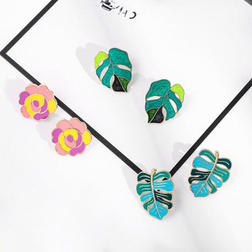 New Fashion Green Leafs Earrings for Women Enamel Statement Rose Flower Green Plant Stud Earrings Female 2020 Jewelry