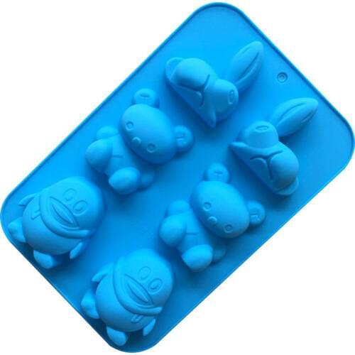 The New Starting QQ Penguin Expression Bear Rabbit Shape Silicone Cake Mold Colour Random E435