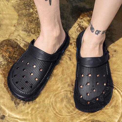 Fashion Palm Sandals for Men Hole Shoes Man Breathable Beach Sandals for Men Garden Clogs Garden Shoes Slides Soft Bottom