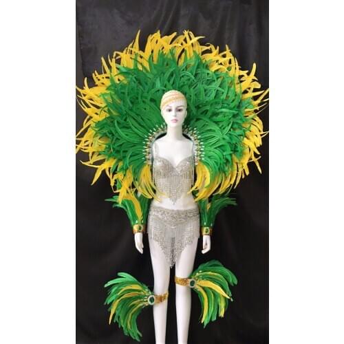 Lo spettacolo di danza copricapo di piume di accessori di abbigliamento La FESTA La Maschera IL Festival