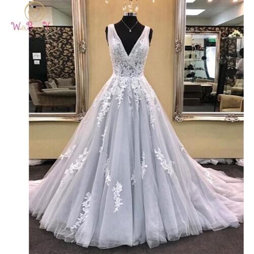 Gray V Neck Tulle Evening Dress Lace Applique Long Prom Dresses 2020 Gray Ball Gown Sleeveless Puffy Dress Women Party Formal