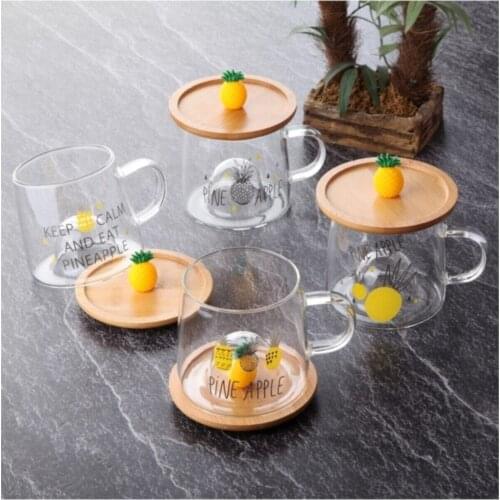 Glass mug with bamboo lid