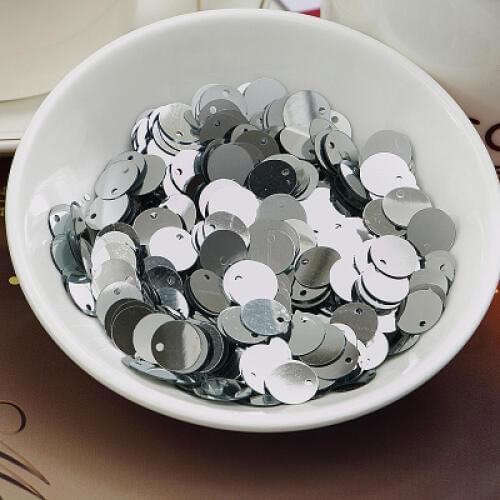 50g/lot Large Round Sequins 15mm PVC Sequin Flat Round Artesanatos Acessorios With Side Hole Dancing Dress Accessory Silver