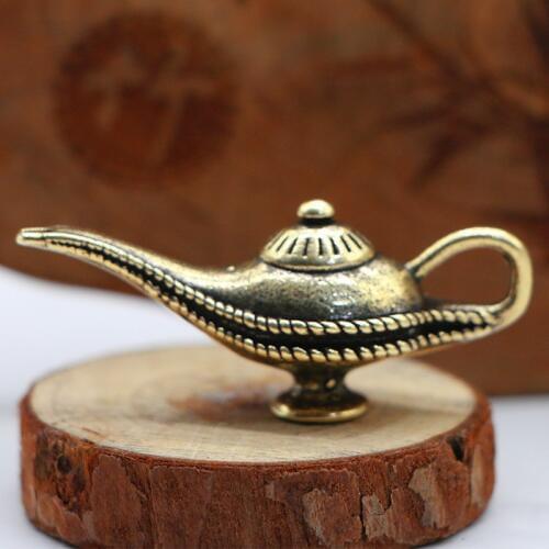 Retro Brass Aladdin Magic Lamp Decoration Men Car Key Chains Pendants Women Bag Hanging Jewelry Key Rings Brass Ornaments