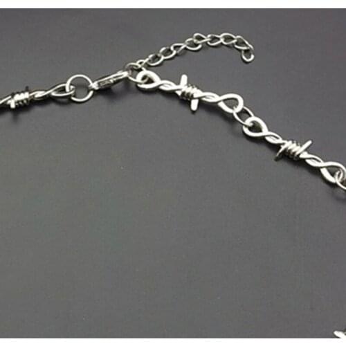 Silver Alloy Wire Little Thorns Chain Necklace with Gothic Lock Pendants Geometry Design Necklaces Small Wire Jewelry
