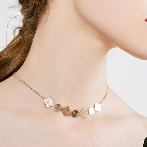Simple Design Women Light Golden Wire Drawing Geometric Round Square Pendants Necklace Neck Chain Choker Jewelry Accessory Gifts