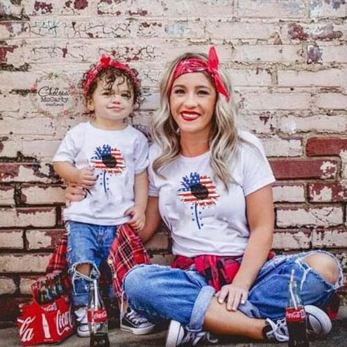 Family Matching T Shirt Short Sleeve Mother Kids Clothes Graphic T Shirts Family Look Toddler Girls Tops Women Boys Clothes