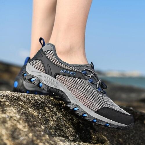 Mens And Womens Quick Dry water Shoes Beach Surfing Quick-drying Sports Shoes Mesh Breathable Hiking Shoes Flat Shoes