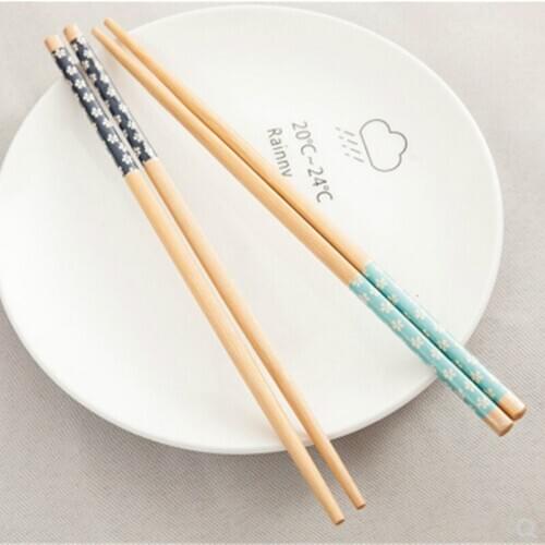 2 Pair Japanese Natural Printing Wooden Bamboo Chopsticks Health Without Lacquer Wax Tableware Dinnerware Hashi Sushi Chinese