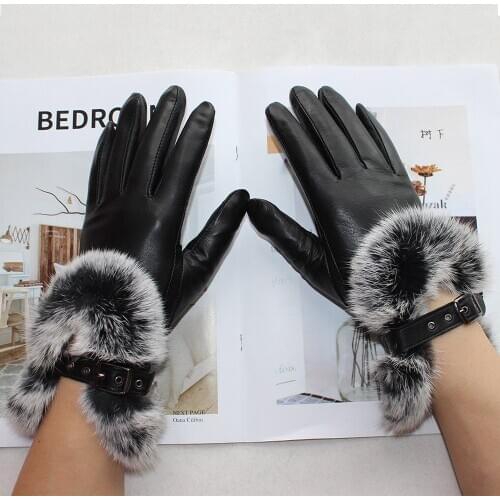 Bickmods Ladies Fashion Rabbit Fur Button Sheepskin Gloves New Short Style Black Winter Gloves