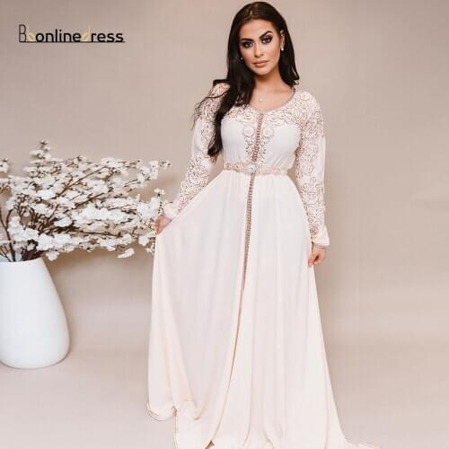 White Moroccan Caftan Kaftan Evening Dress With Belt A-Line Long Sleeve Embroidery Prom Arabic Muslim Dress Robe De Soiree