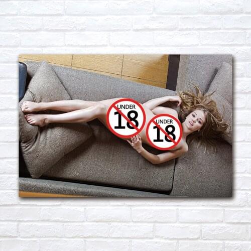 Fashion Poster and Print Sexy Girl on the Sofa Wall Art Canvas Painting Modern Trendy Pictures for Living Room Home Decor