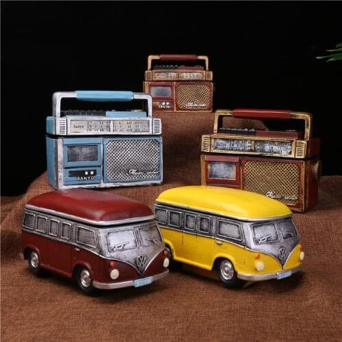 Creative ashtray Home retro large radio with lid Bus shape Resin crafts Smoking Accessories Decorations Gifts Men gadget