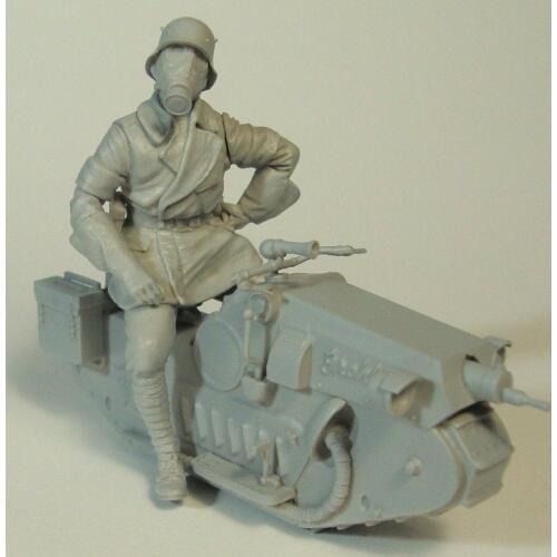 New Unassembled 1/35 soldier Science fiction moto INLCUDE 6 HEADS Resin Kit DIY Toys Unpainted resin model