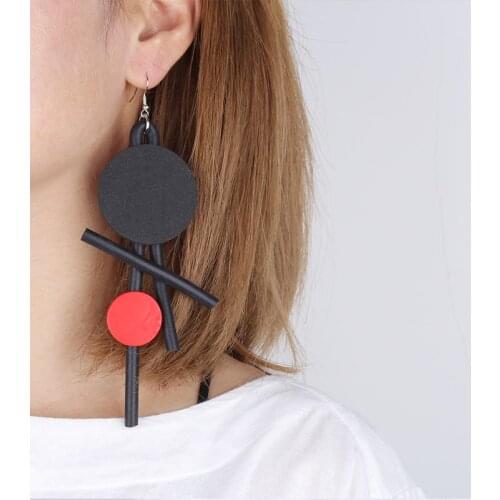 JID Gothic Long Hanging Earrings Handmade Red Wooden Bead Drop Earrings Unique Black Rubber Female Body Jewelry Glamour Decor