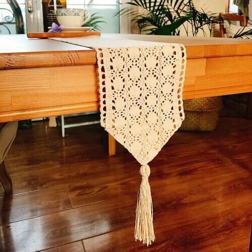Royal Linen Source Table Tracks