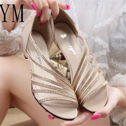 2020 Sandals Summer hollow out Women Flip Flops Weaving Casual Beach Flat With Shoes Rome Style Female Sandal Wedge Low Heels