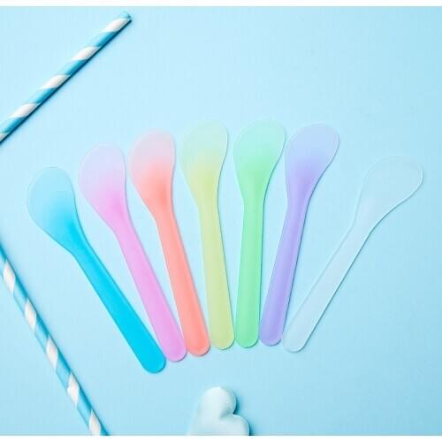 30Pcs Mix-color Plastic Face Spoon Stick Facial Mask Brush Cream Spatula Scoop Applicator Mud Mixing Scoop DIY Facial Mask Brush