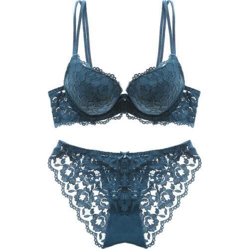 New 2019 Sexy lace embroidery flowers thin thick double shoulder strap bra set deep V thickening womens push up underwear sets