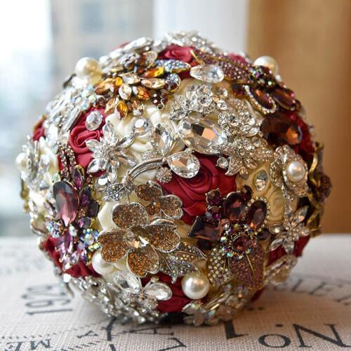 DIA 20CM 2018 Trendy Handwork Red Ribbon Silk Wedding Bouquet Luxury Crystal Pearl Wedding Bridal Bridesmaid Bouquet Flower