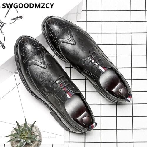 Brogue Shoes Men Classic Coiffeur Wedding Shoes Men Office Italian Brand Brown Dress Formal Shoes Men Dress Wedding Dress Buty