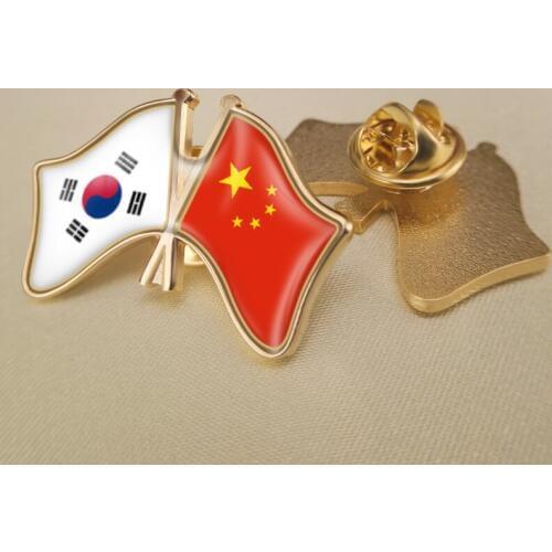 South Korea and China Crossed/Double/Friendship Flags Lapel Pins/Brooch/Badges