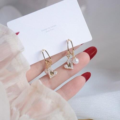 Gentle And Lovely Peach Heart Pearl Small Love Earrings 14K Gold Super Beautiful Girl Bridal Jewelry Dating Gift