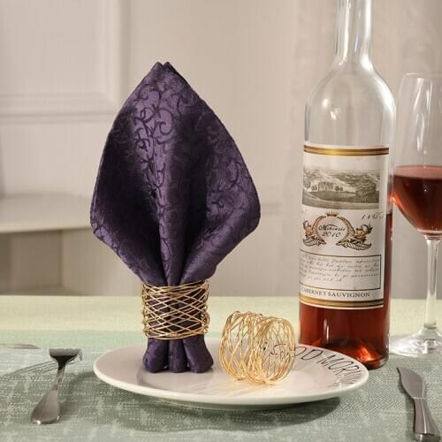 4PCS/Metal Art Iron Wire Golden Napkin Ring Table Decoration Decoration Used for Family Gathering and Western Food Occasions