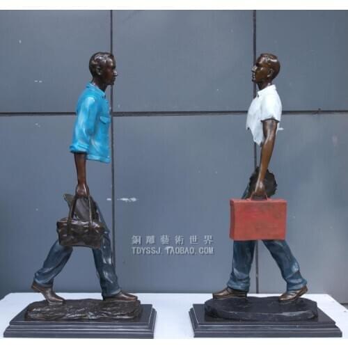 Abstract sculpture of modern European bronze sculpture art traveler fashion ornaments Home Furnishing Decor