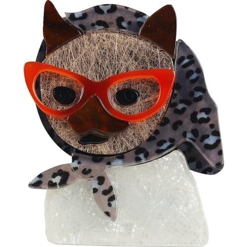 New Cute Leopard Scarf Cat Acrylic Brooches and Pins For Women Kids Lovely Animal Cats Brooch Lapel Badges Fashion Jewelry Gifts