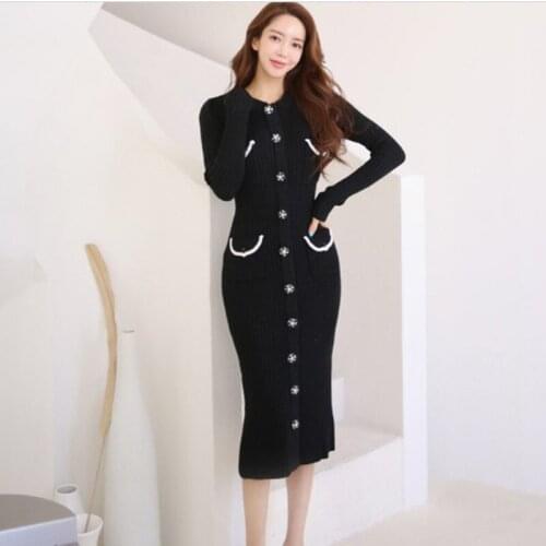 2021 Women O-Neck Buttons Knitted Dresses Fashion Long Sleeve Vintage Lady Robes Vestidos Elegant Sweater Autumnr Holiday Dress