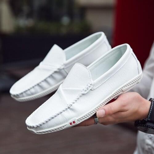 Leather Men Casual Shoes Brand 2021 Mens Loafers Moccasin Shoes Breathable Slip On Driving Shoes Soft Flat Shoes White Lofars