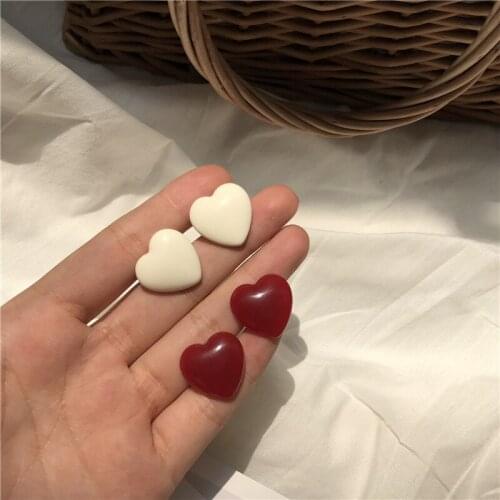 2021 Transparent Resin Stone Earrings Acrylic Cute Love Heart-shaped Stud Earrings for Women Daily Jewelry