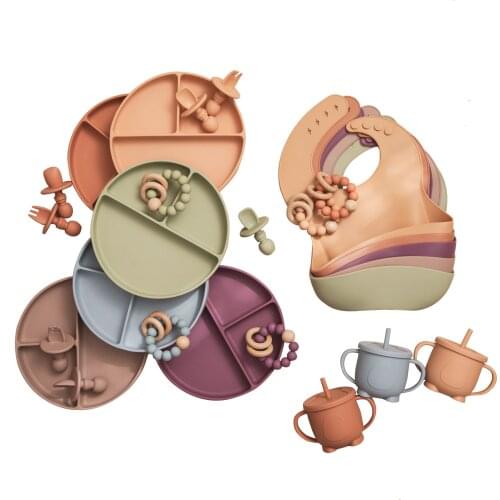 6pcs/set of baby feeding tableware food grade silicone compartment plate cup bib spoon fork non-slip suction cup baby gift