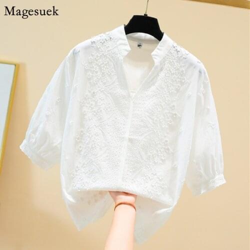 Fashion Summer Embroidery Woman Shirts Short Sleeve Elegant White Floral Blouse Women Korean Plus Size Loose Tops Blusas 14731