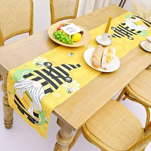 2021 Hot Bee Day Rudolph Table Runner Decoration Holiday Home Hotel Restaurant Table Cloth Cushion Decor