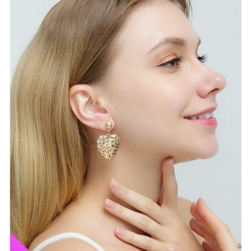Ripple Heart Earrings Alloy Classic Style 2 Colors Girls Ladies Jewelry Gifts 2021 New