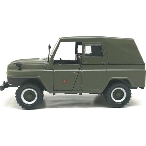 Kid Pull Back Car Toy 1:24 Diecast Car Model Simulated Jeep Sound Light Effect