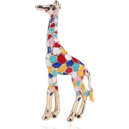 And American fashion and personality alloy drip giraffe brooch joker clothing accessories manufacturers selling