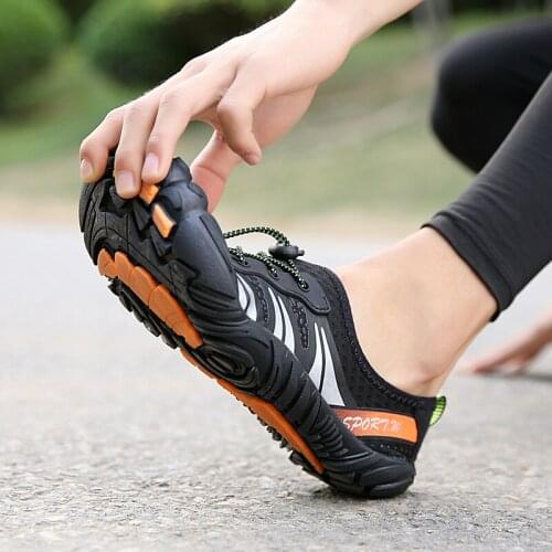 Men Barefoot Aqua Shoes Breathable Quick-Drying Swimming Hiking Upstream Wading Shoes Zapatos De Mujer Sneakers Footwear