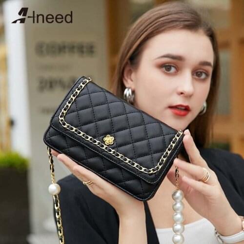 EPMKER Diamond Lattice Shoulder Bags Chains Crossbody Bags Mini Flap Cute Side Bags Luxury Designer Handbags Pearls Mini Bags