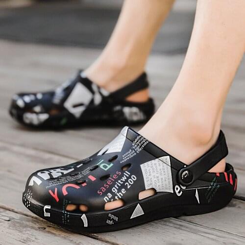Mens Sandals Hole Shoes Mens and Womens Beach Shoes Lightweight Sandals Home Slippers Outdoor Summer Wading Shoes Large Size
