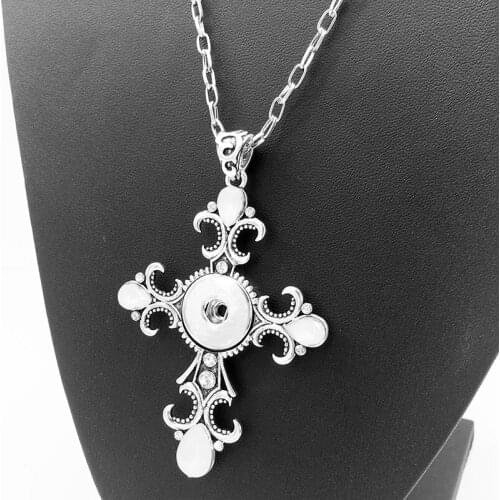 XH3469 NEW CROSS snap button jewelry Necklace ( fit 18mm 20mm snaps)