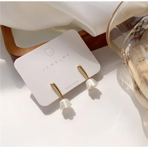 2021 Han Edition Stud Earrings Contracted Fashion Creative Design Flower Shape Earrings Female Cute Act The Role Ofing Is Tasted