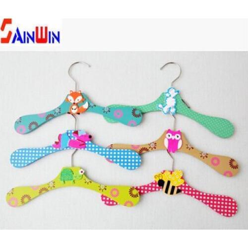 Sainwin 10pcs/lot 27.5cm Kids Wooden Animal Cartoon Hangers For Clothes Baby Wood Clothes Pegs
