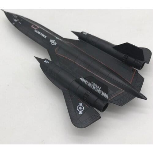 Free Shipping 1:144 American 22cm SR-71 Blackbird Reconnaissance Aircraft Model Product Package