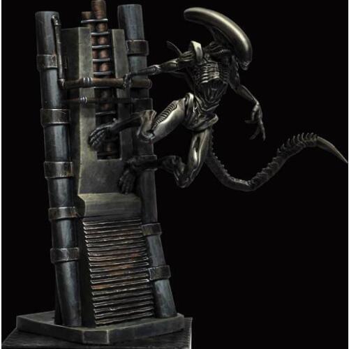 1/24 Scale Resin Figure Alien 80mm