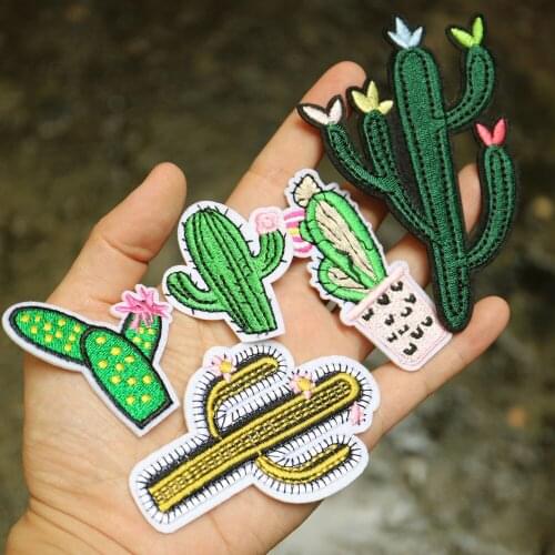 5pcs/set green cactus patches for clothing Embroidered iron on parches for clothes Sewing applique parches
