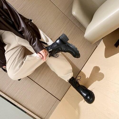 2021 Women Boots Fashion Genuine Leather Zip Round Toe Thick Heel Platform Boots Belt Buckle Women Shoes motorcycle style shoes