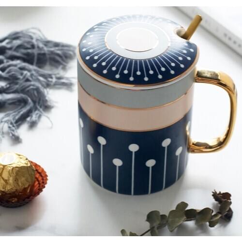 Fashion in ceramic mugs couple cup travel mug car cup coffee mugs at home drinking with lid with spoon